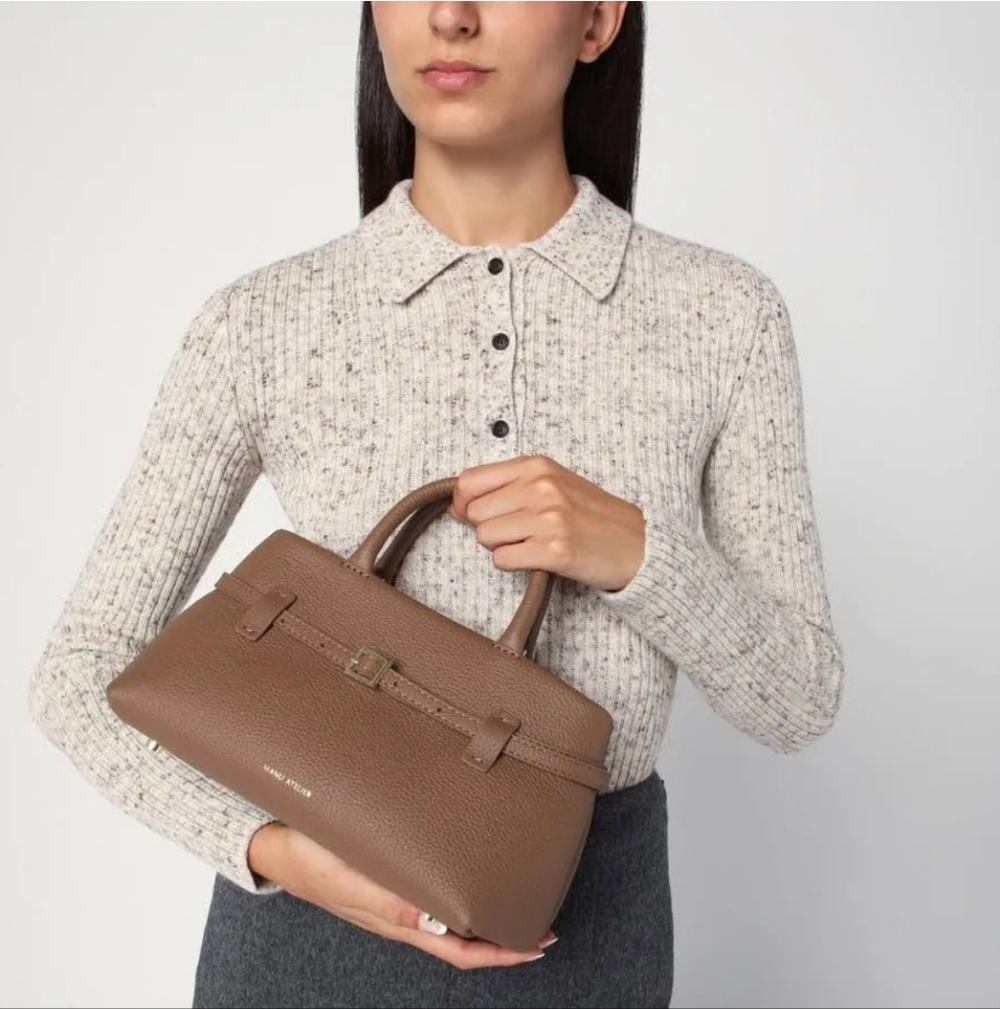 BNWT - Manu Atelier Camhon 25 Purse In Camel
